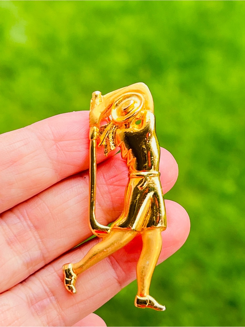 Vintage Signed Michelle McGann Gold-Tone Lady Golfer Brooch Pin